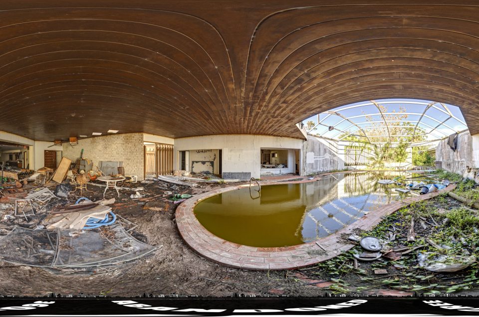 A 360-degree panoramic image inside the McGregor Mansion in Florida.