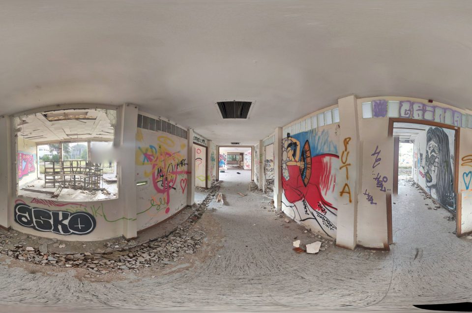 A 360-degree panoramic image inside the abandoned halls of the Radio Liberty Platja de Pals Station in Spain. Image by: Arnau (Kenny)