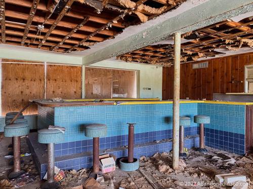 Harvey's Restaurant along US-1 in Rockledge, Florida