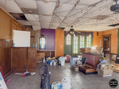 Abandoned Motel in Chiefland, Florida