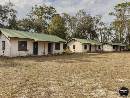 Abandoned Motel in Chiefland, Florida