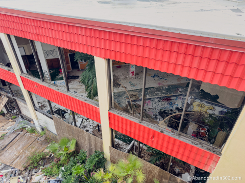 Cristal Palace Resort Assisted Living Facility