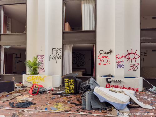 Cristal Palace Resort Assisted Living Facility