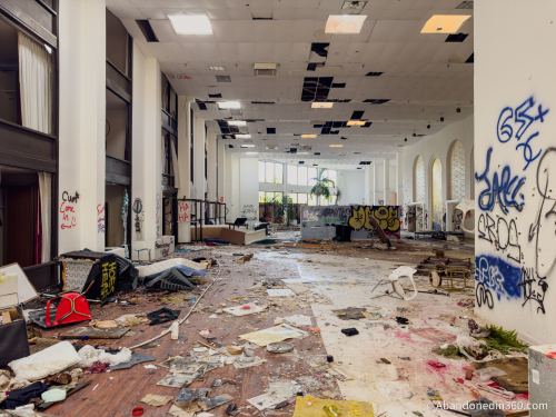 Cristal Palace Resort Assisted Living Facility