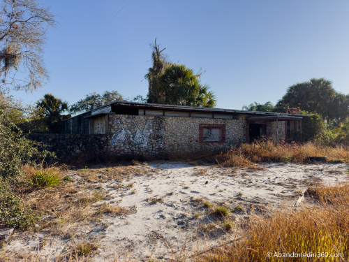 Tom Gaskins Cypress Knee Museum