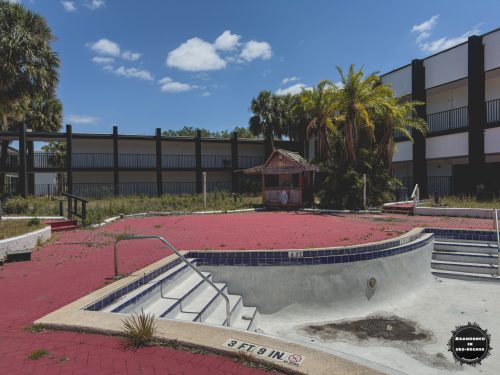 Days Inn and Suites of Clermont, Florida