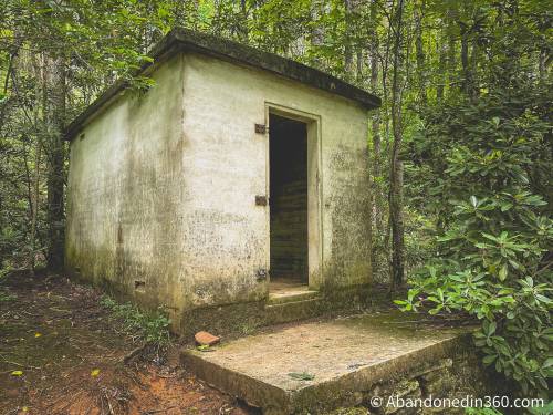 roaring-fork-falls-trail-1