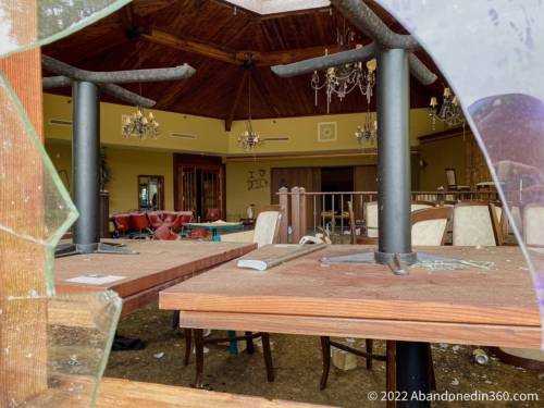 The abandoned Royal Oak Resort and Golf Club in Florida