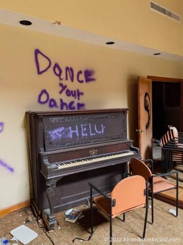 The abandoned Royal Oak Resort and Golf Club in Florida