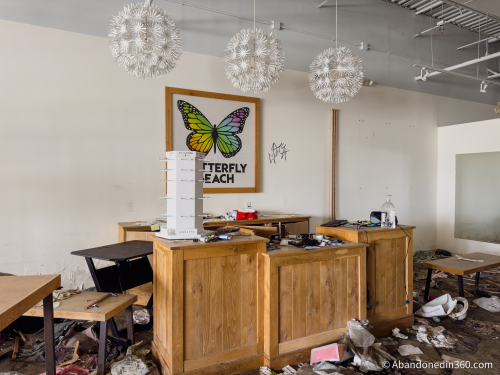 Butterfly Beach Outlet Store