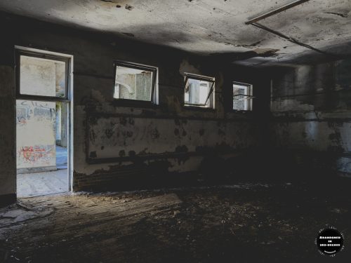 Annie Lytle School aka School no. 4